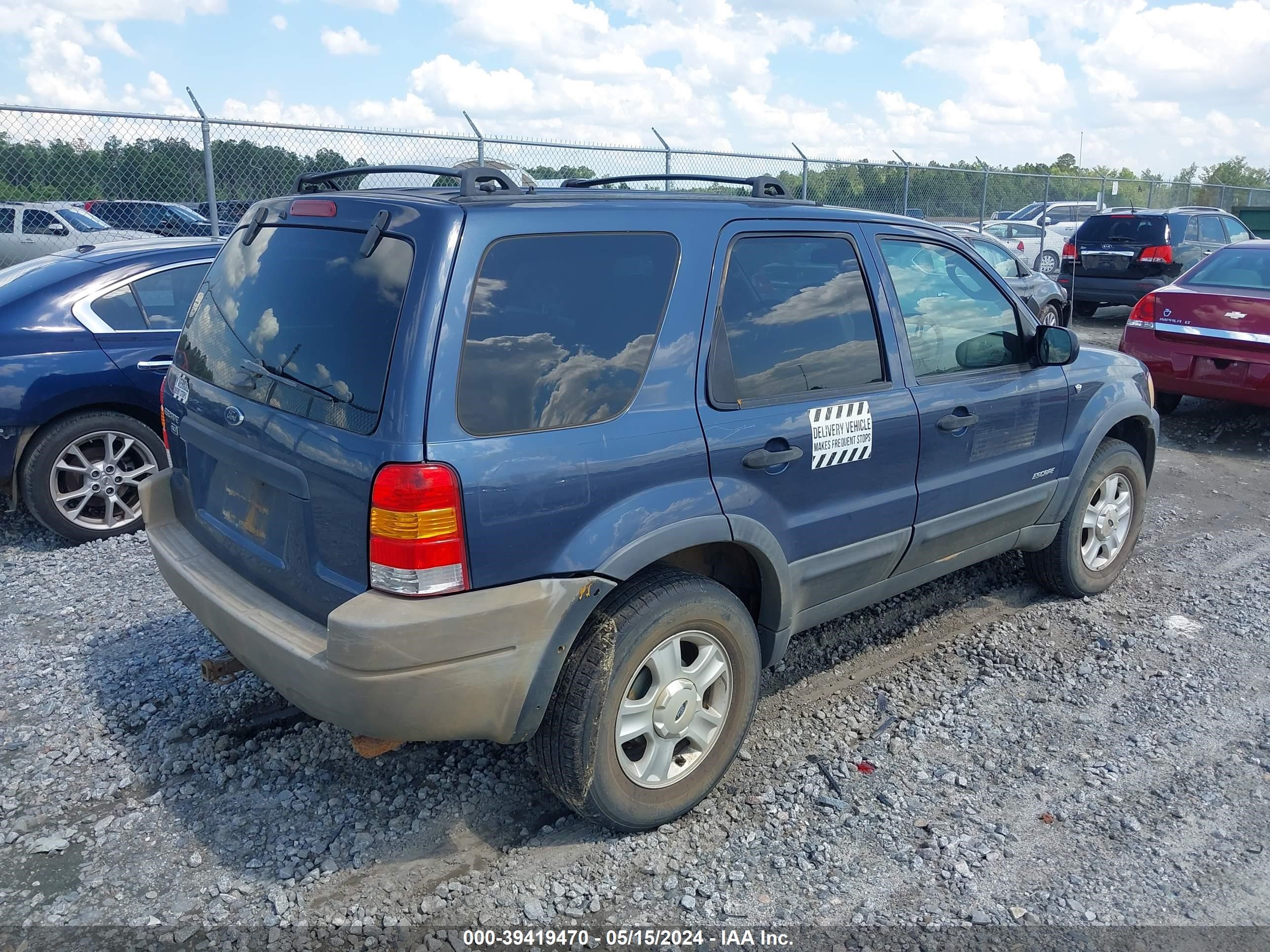 Photo 3 VIN: 1FMCU04141KC65011 - FORD ESCAPE 