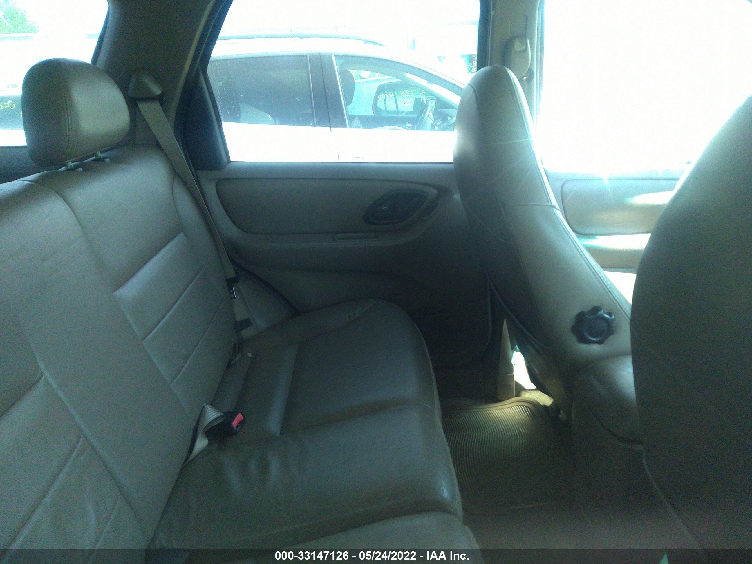 Photo 7 VIN: 1FMCU04171KB80132 - FORD ESCAPE 