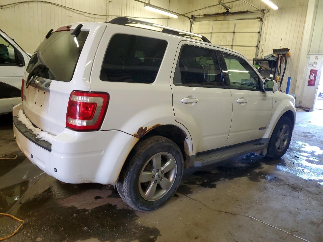 Photo 2 VIN: 1FMCU04178KE10374 - FORD ESCAPE 