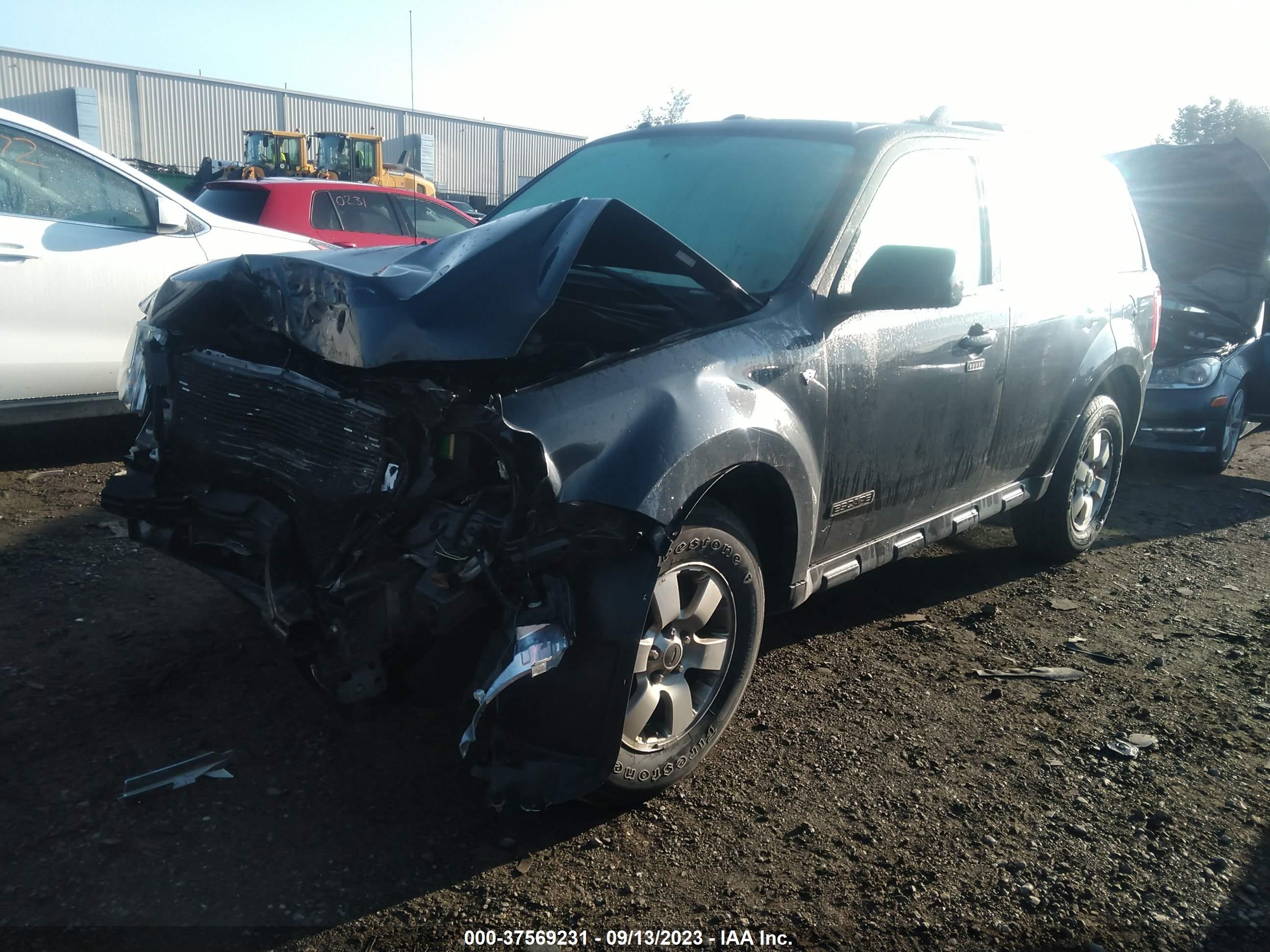 Photo 1 VIN: 1FMCU041X8KA56429 - FORD ESCAPE 