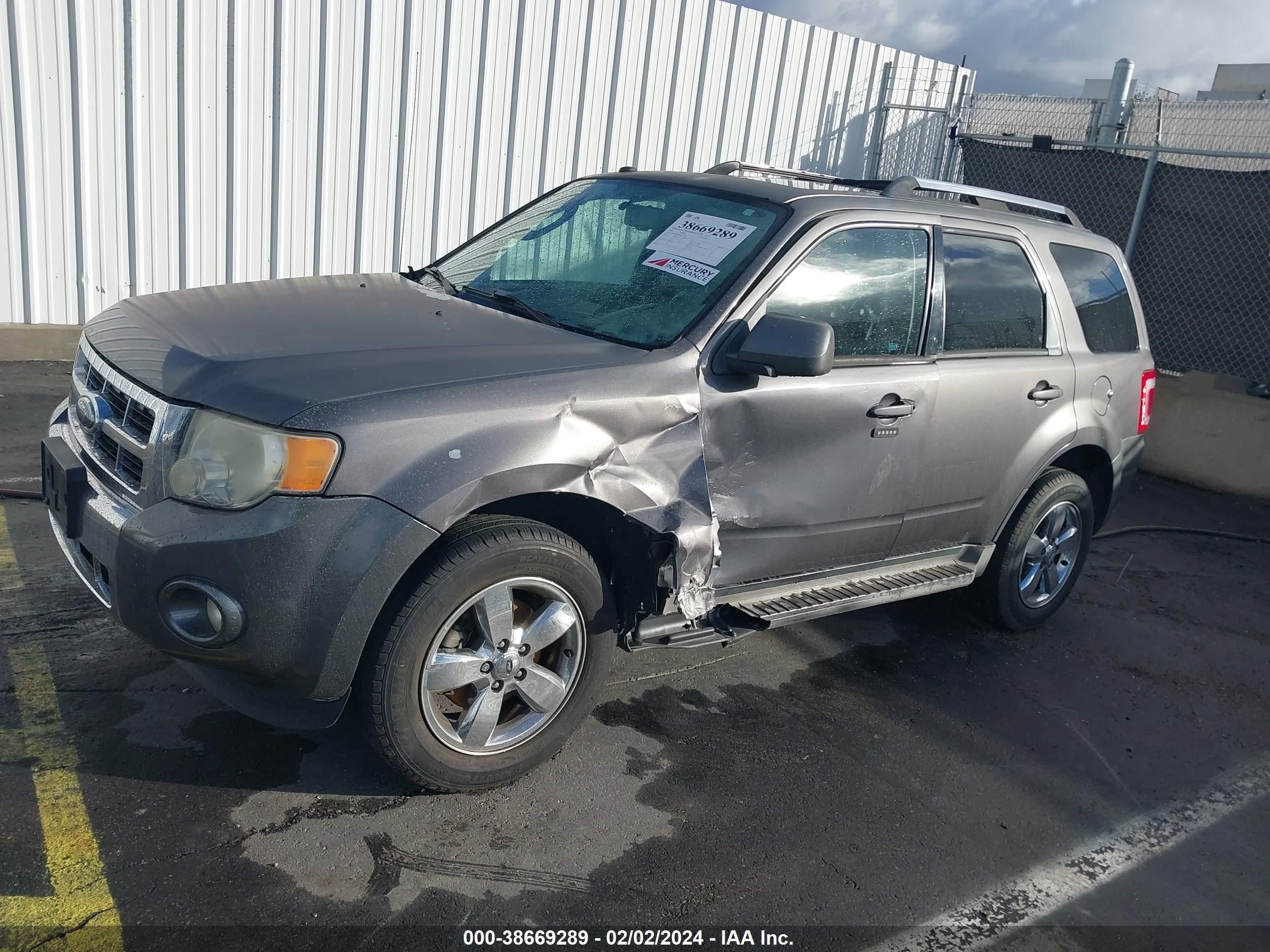 Photo 5 VIN: 1FMCU04G49KD13929 - FORD ESCAPE 