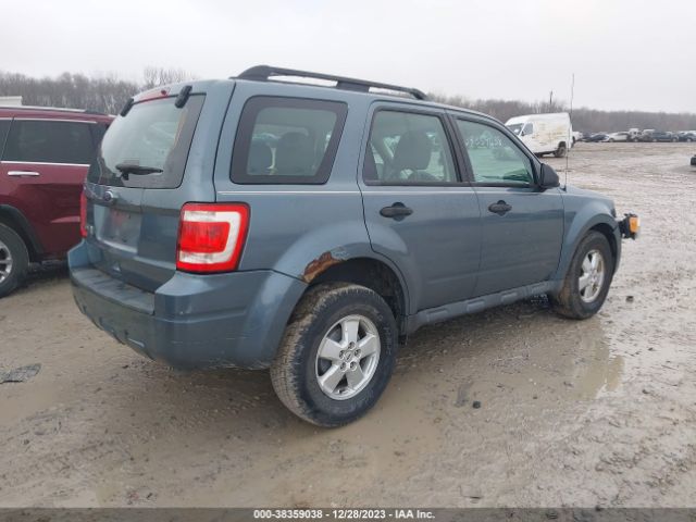 Photo 3 VIN: 1FMCU0C70AKA69444 - FORD ESCAPE 