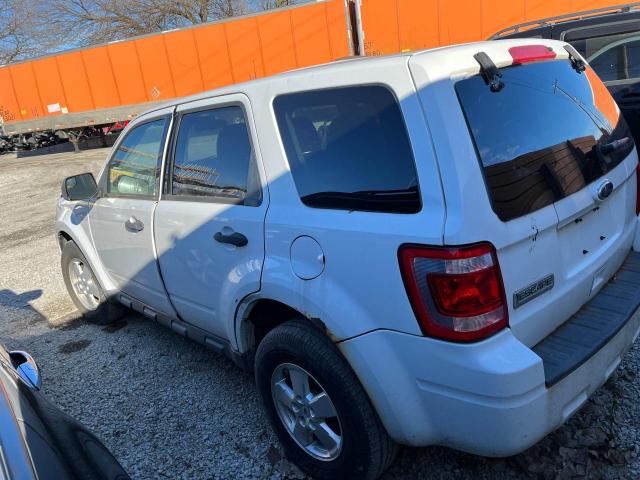 Photo 2 VIN: 1FMCU0C70AKC60345 - FORD ESCAPE 