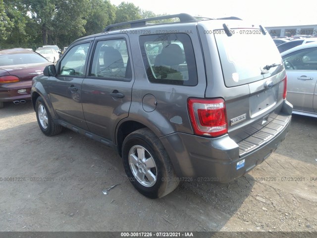 Photo 2 VIN: 1FMCU0C70BKC63750 - FORD ESCAPE 