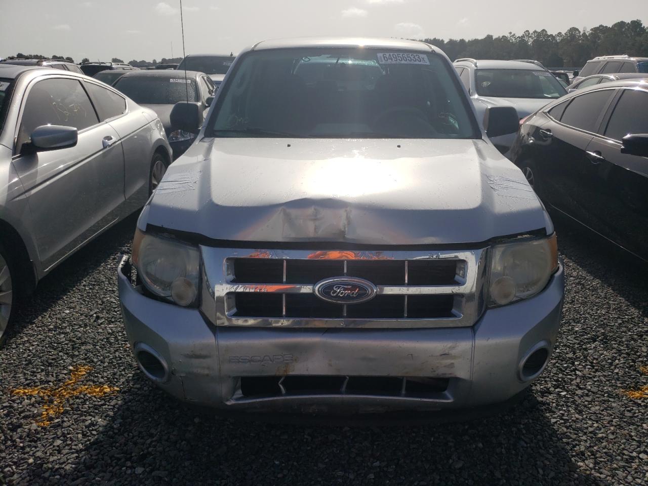 Photo 4 VIN: 1FMCU0C70CKA88143 - FORD ESCAPE 