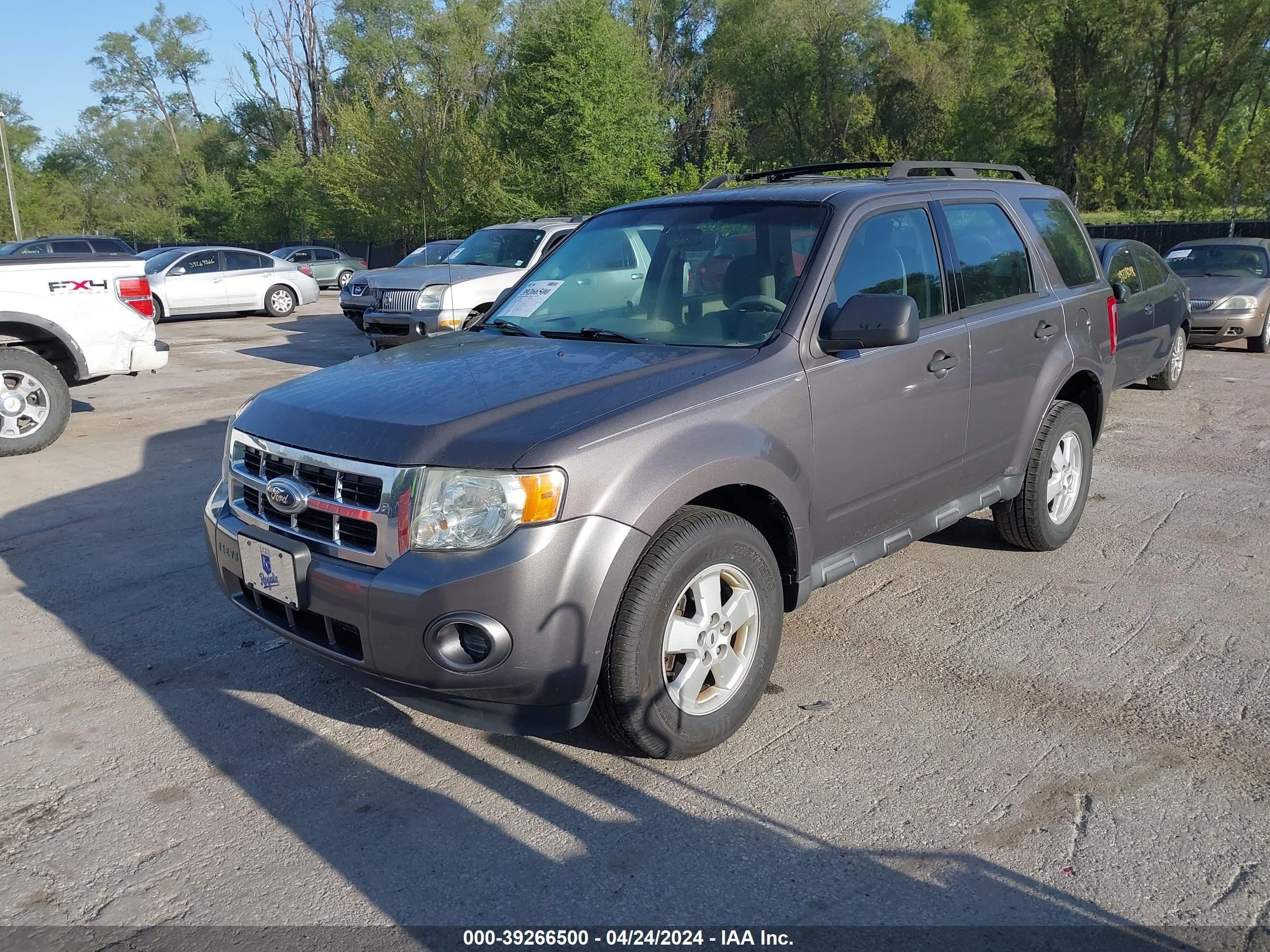 Photo 1 VIN: 1FMCU0C71BKC52286 - FORD ESCAPE 