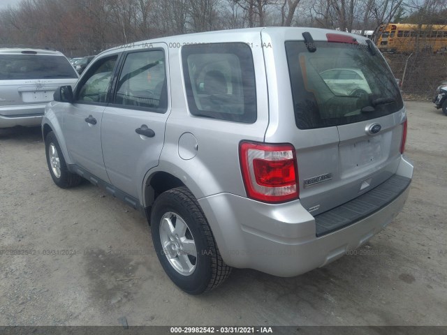 Photo 2 VIN: 1FMCU0C71CKA32017 - FORD ESCAPE 