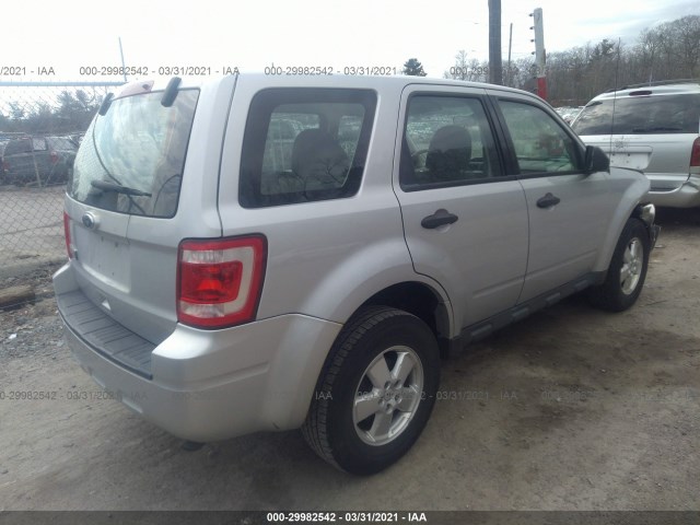 Photo 3 VIN: 1FMCU0C71CKA32017 - FORD ESCAPE 