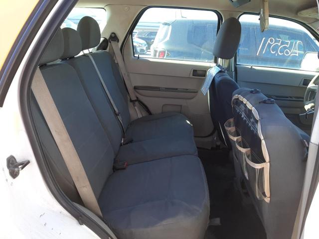 Photo 5 VIN: 1FMCU0C71CKA77300 - FORD ESCAPE XLS 