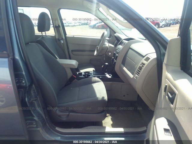 Photo 4 VIN: 1FMCU0C72AKA72796 - FORD ESCAPE 