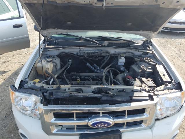 Photo 6 VIN: 1FMCU0C72BKC40387 - FORD ESCAPE XLS 