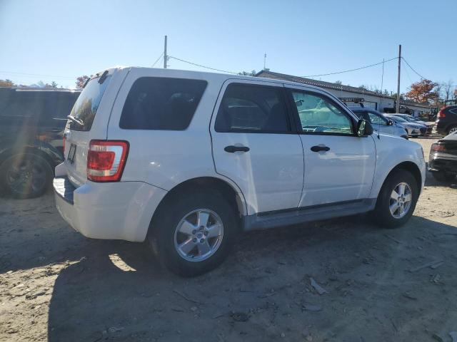 Photo 2 VIN: 1FMCU0C72CKA38926 - FORD ESCAPE XLS 