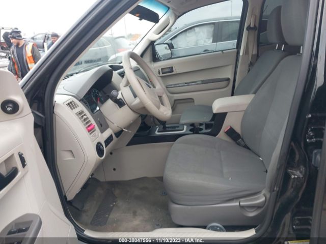 Photo 4 VIN: 1FMCU0C72CKB90768 - FORD ESCAPE 