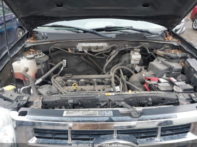 Photo 9 VIN: 1FMCU0C72CKC45297 - FORD ESCAPE 