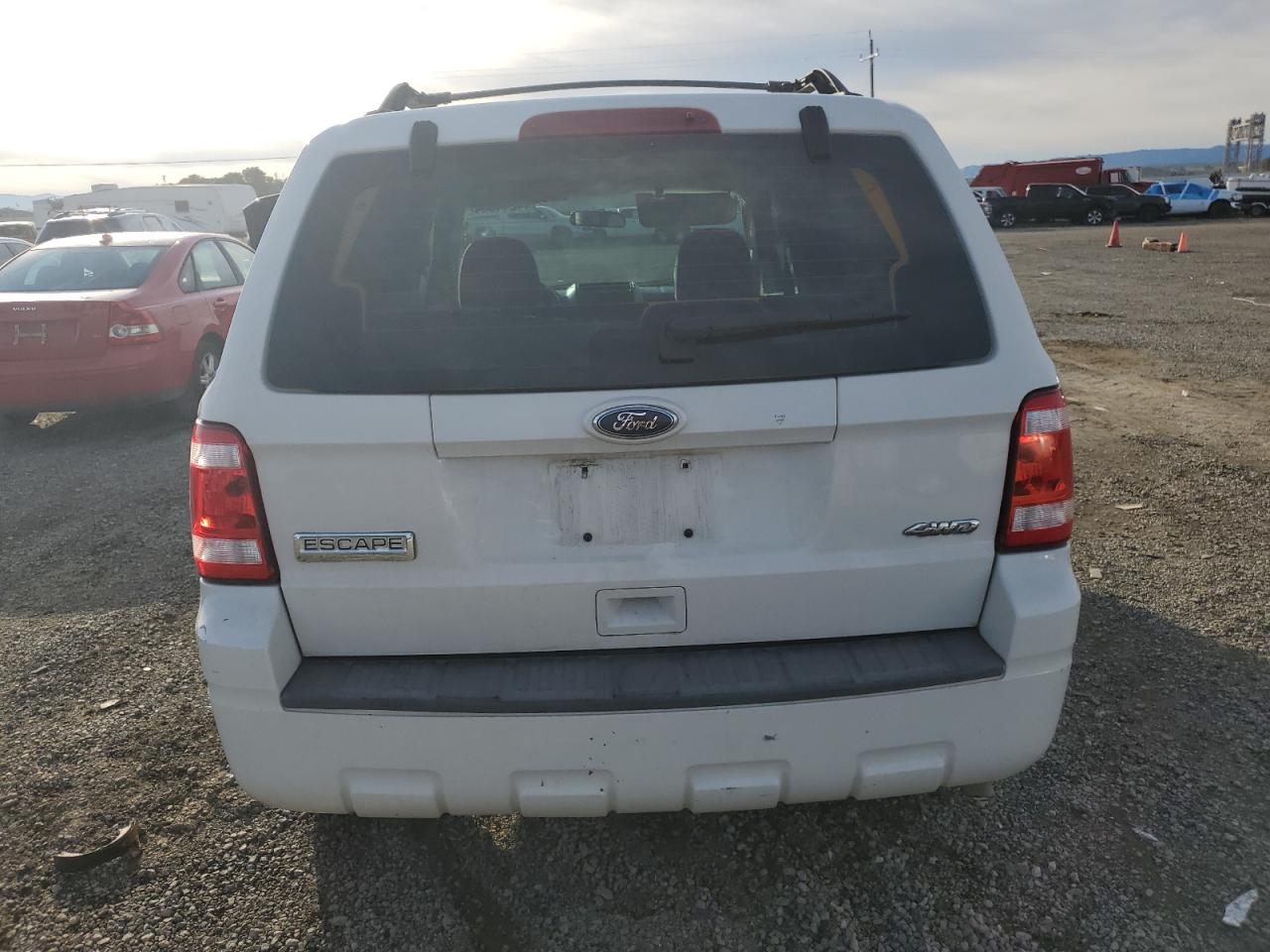 Photo 5 VIN: 1FMCU0C73AKB78853 - FORD ESCAPE 