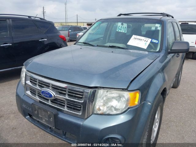 Photo 1 VIN: 1FMCU0C73BKC29480 - FORD ESCAPE 