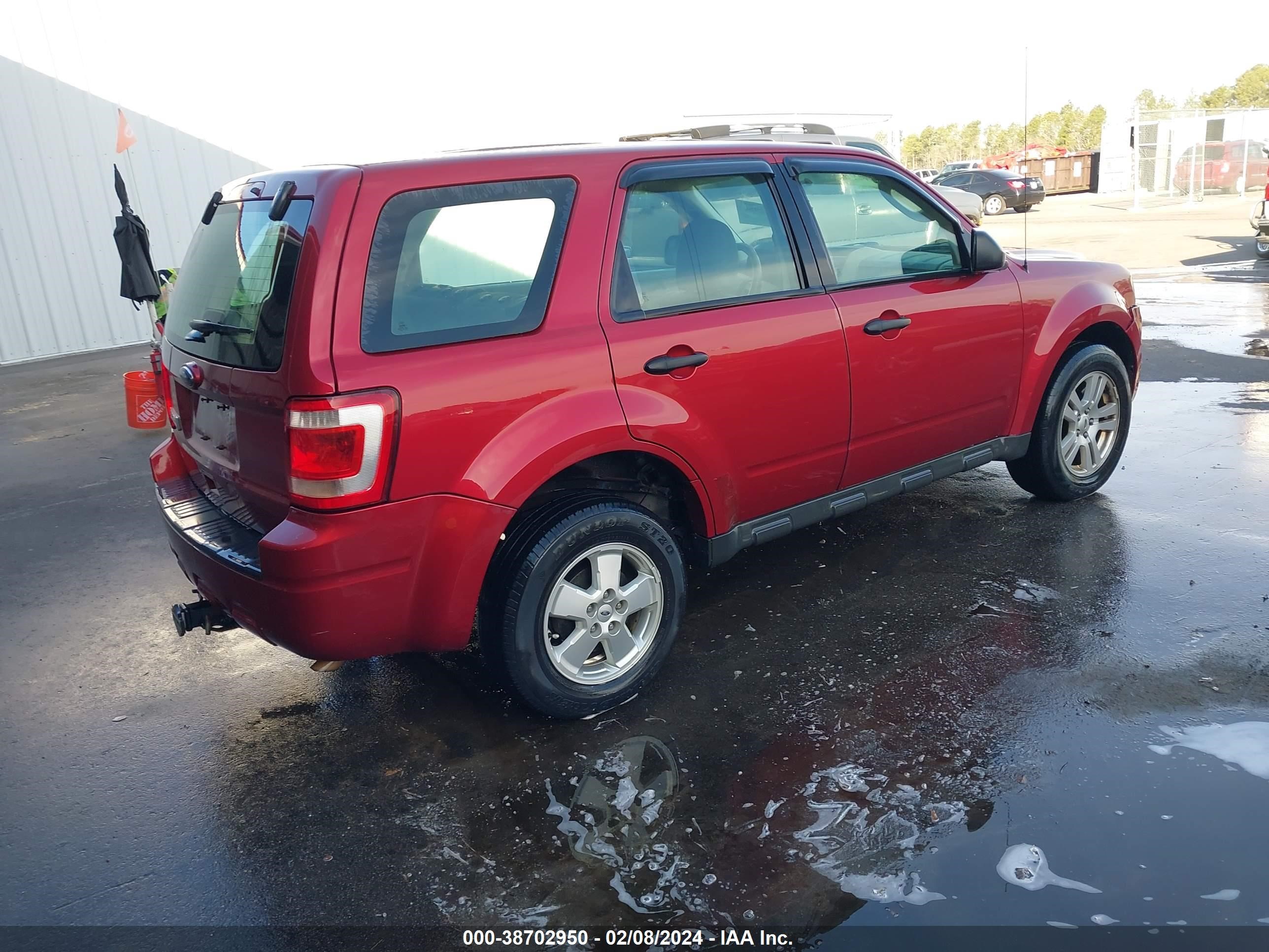 Photo 3 VIN: 1FMCU0C73CKB75213 - FORD ESCAPE 