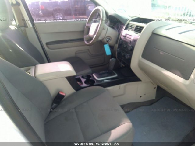 Photo 4 VIN: 1FMCU0C74BKC17502 - FORD ESCAPE 