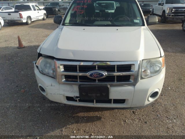 Photo 5 VIN: 1FMCU0C74BKC17502 - FORD ESCAPE 