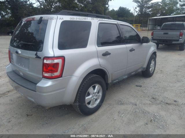 Photo 3 VIN: 1FMCU0C75AKA04895 - FORD ESCAPE 