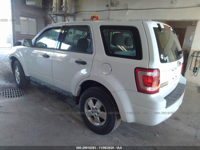 Photo 2 VIN: 1FMCU0C75AKD20913 - FORD ESCAPE 