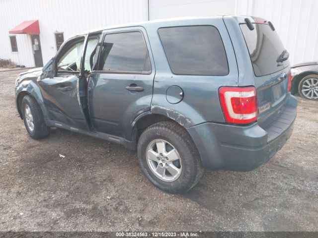 Photo 2 VIN: 1FMCU0C75CKC77676 - FORD ESCAPE 