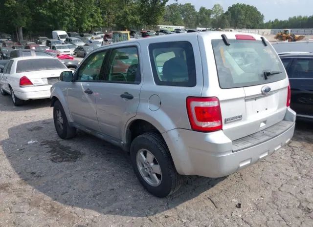 Photo 2 VIN: 1FMCU0C76BKA20122 - FORD ESCAPE 