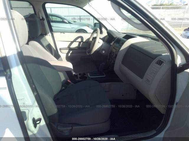 Photo 4 VIN: 1FMCU0C76BKB89945 - FORD ESCAPE 