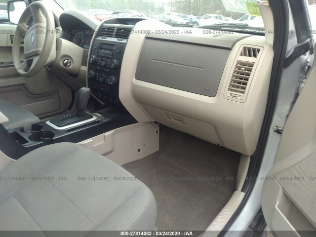 Photo 4 VIN: 1FMCU0C76BKC60125 - FORD ESCAPE 