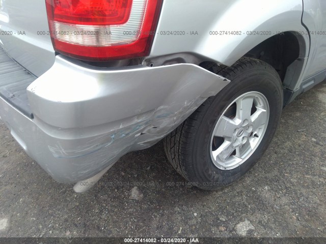 Photo 5 VIN: 1FMCU0C76BKC60125 - FORD ESCAPE 