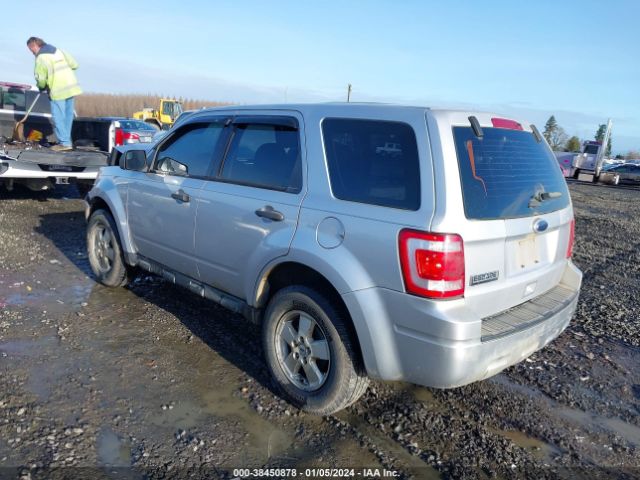 Photo 2 VIN: 1FMCU0C76CKB79241 - FORD ESCAPE 