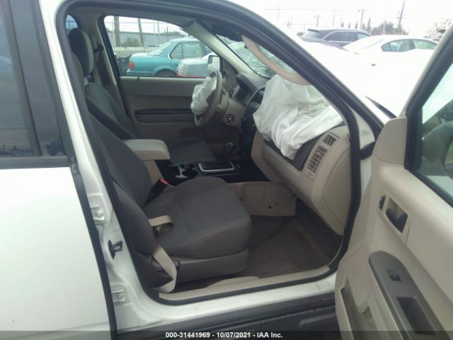 Photo 4 VIN: 1FMCU0C77CKA07686 - FORD ESCAPE 