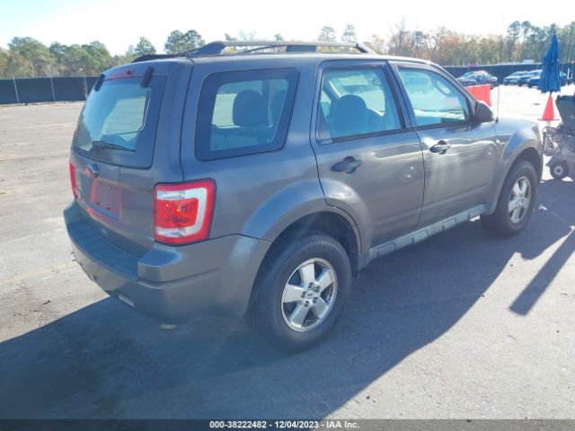 Photo 3 VIN: 1FMCU0C77CKC01215 - FORD ESCAPE 