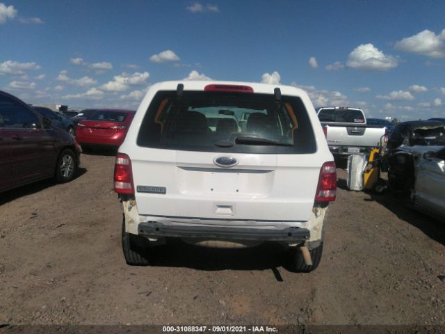 Photo 5 VIN: 1FMCU0C78BKB00120 - FORD ESCAPE 