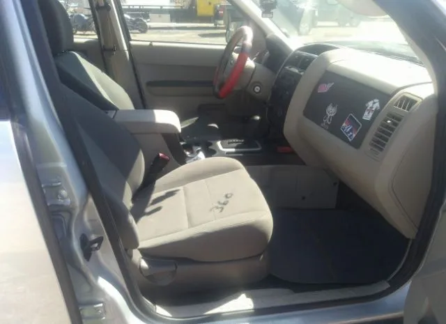 Photo 4 VIN: 1FMCU0C78CKB93710 - FORD ESCAPE 