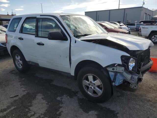 Photo 3 VIN: 1FMCU0C79BKA62932 - FORD ESCAPE 