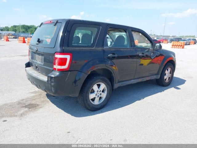 Photo 3 VIN: 1FMCU0C79BKB11434 - FORD ESCAPE 