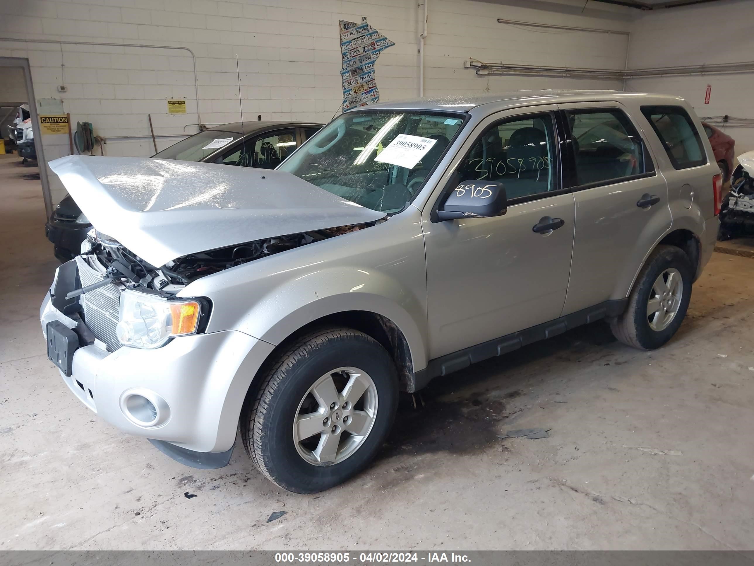 Photo 1 VIN: 1FMCU0C7XAKB96279 - FORD ESCAPE 