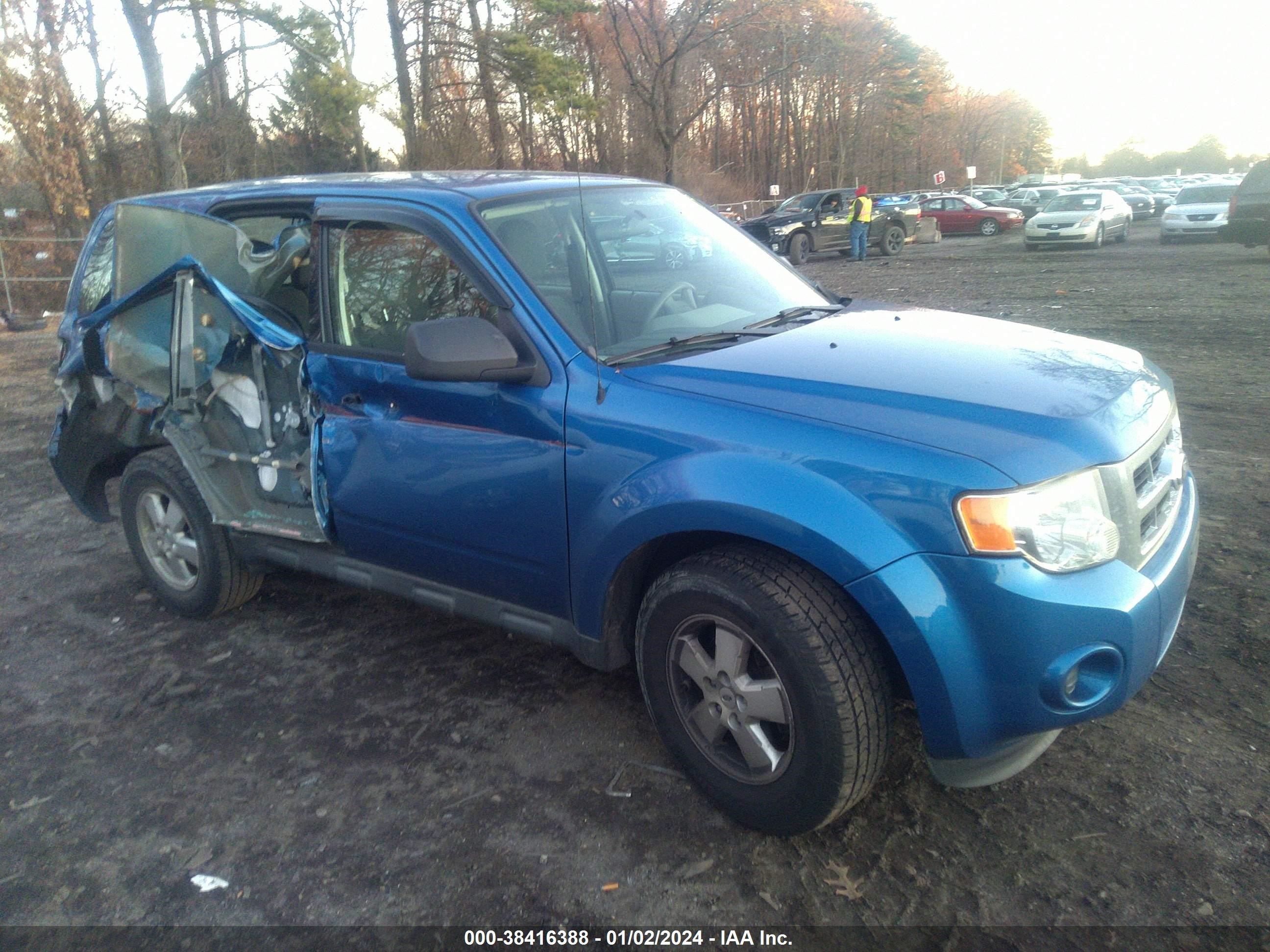 Photo 12 VIN: 1FMCU0C7XBKB58827 - FORD ESCAPE 