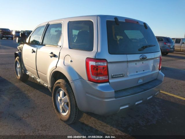 Photo 2 VIN: 1FMCU0C7XBKC62962 - FORD ESCAPE 