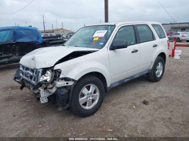 Photo 1 VIN: 1FMCU0C7XCKA71639 - FORD ESCAPE 