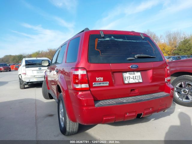 Photo 2 VIN: 1FMCU0C7XCKB41639 - FORD ESCAPE 