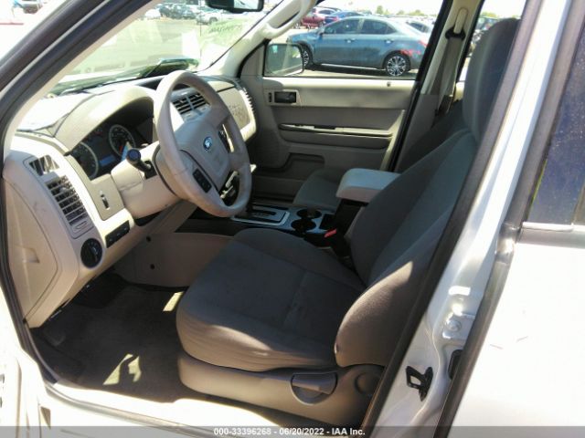 Photo 4 VIN: 1FMCU0C7XCKB79002 - FORD ESCAPE 