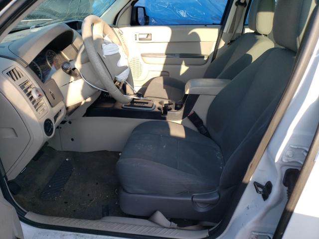 Photo 6 VIN: 1FMCU0C7XCKB93935 - FORD ESCAPE XLS 