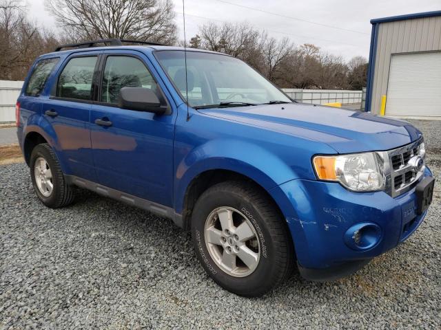 Photo 3 VIN: 1FMCU0C7XCKB98794 - FORD ESCAPE XLS 