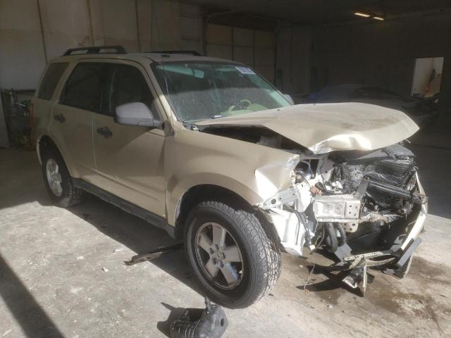 Photo 3 VIN: 1FMCU0D70AKA04561 - FORD ESCAPE 