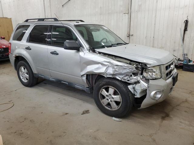 Photo 3 VIN: 1FMCU0D70AKA63254 - FORD ESCAPE XLT 