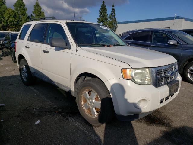 Photo 3 VIN: 1FMCU0D70AKB35943 - FORD ESCAPE 