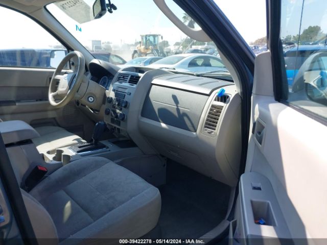 Photo 4 VIN: 1FMCU0D70AKC30664 - FORD ESCAPE 