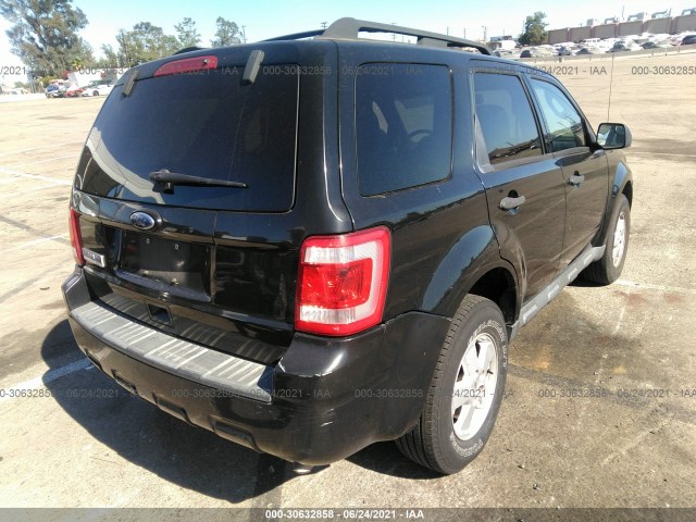 Photo 3 VIN: 1FMCU0D70AKC43205 - FORD ESCAPE 